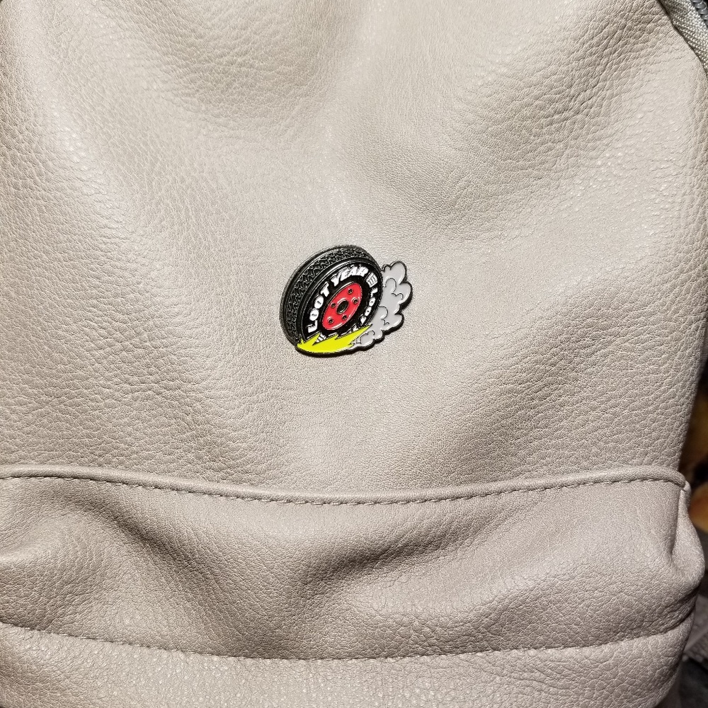 Lootcrate September 2016 "Speed" Pin - Picture 2 of 2
